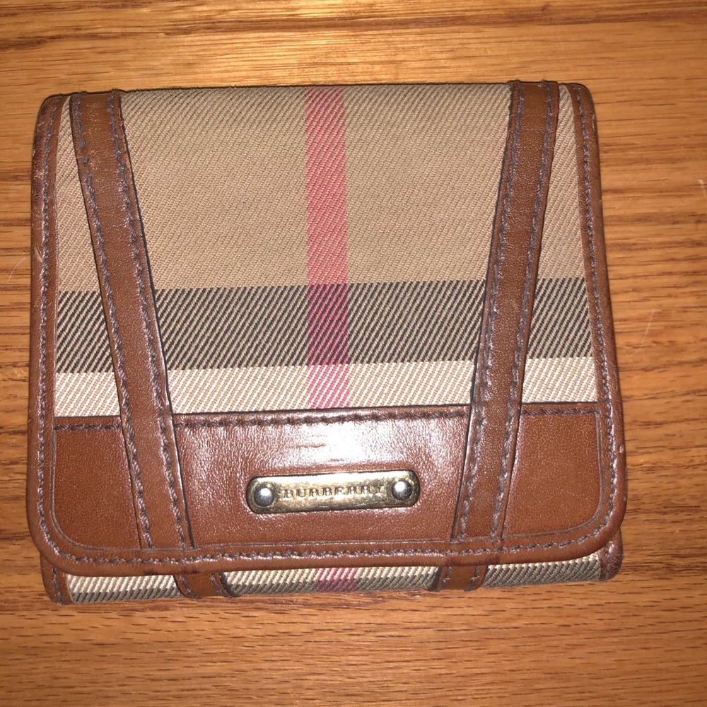 Vintage Burberry mens wallet W/ Coin Pouch